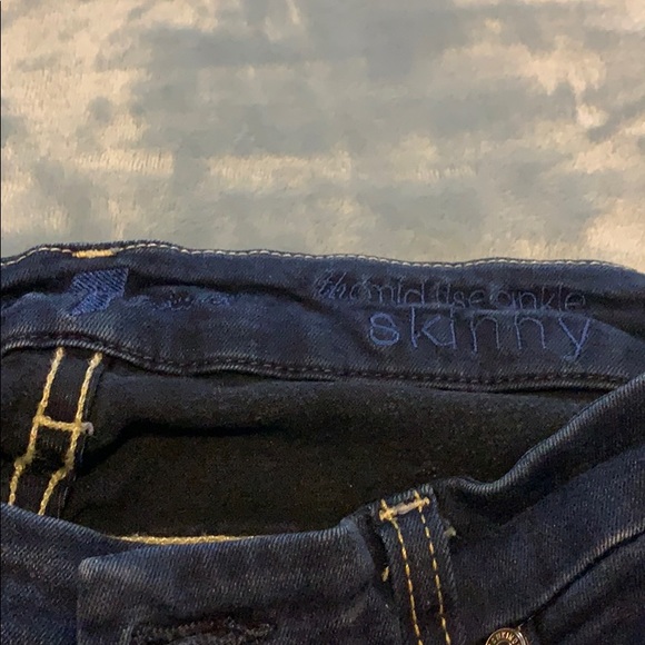 7 for all mankind mid rise ankle skinny raw hem - Picture 3 of 5